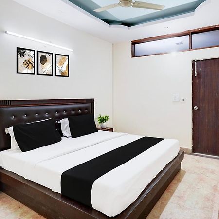 Hotel O Ashoka Inn Hotel Near Botanical Garden Нойда Экстерьер фото