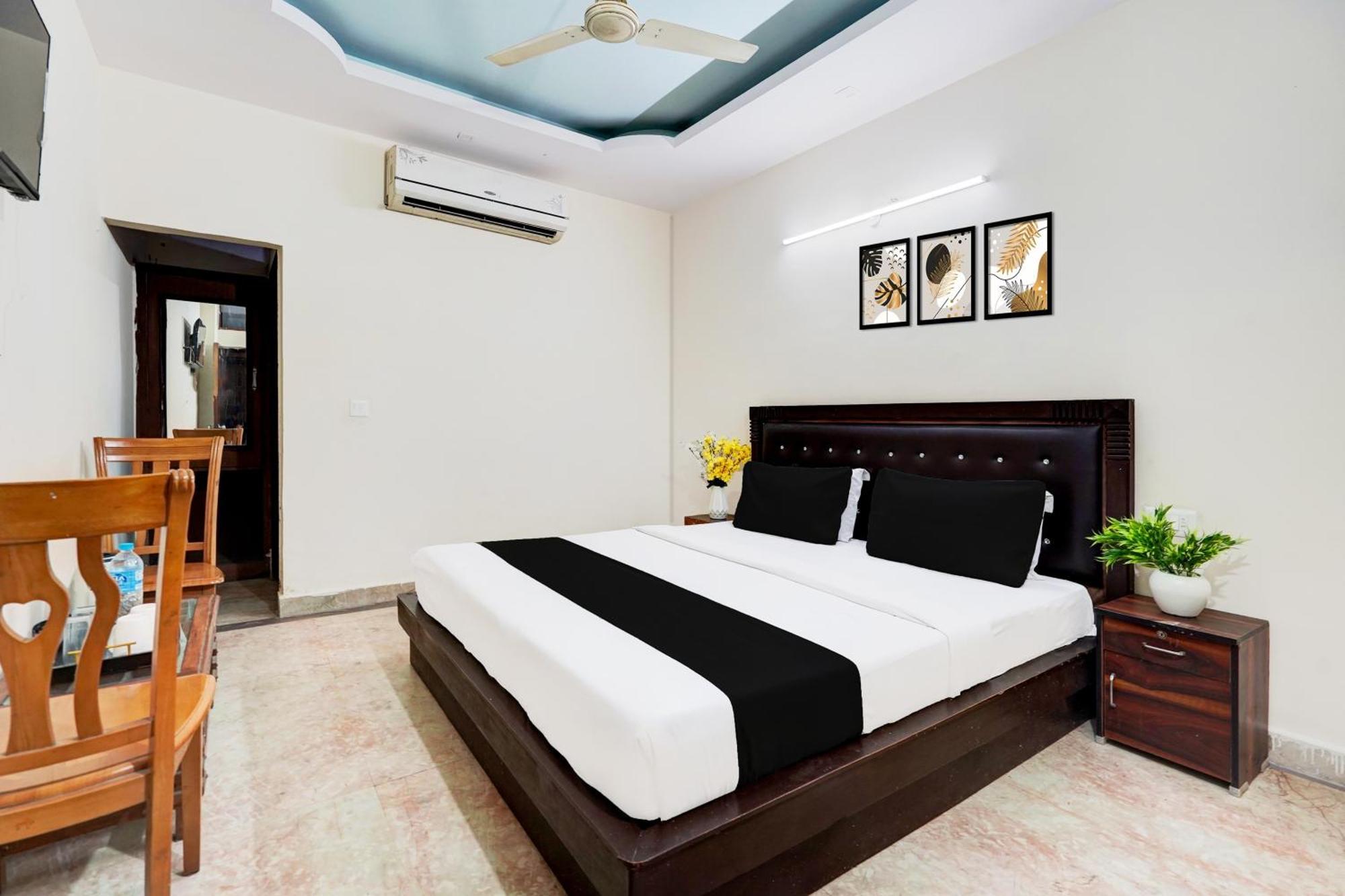 Hotel O Ashoka Inn Hotel Near Botanical Garden Нойда Экстерьер фото